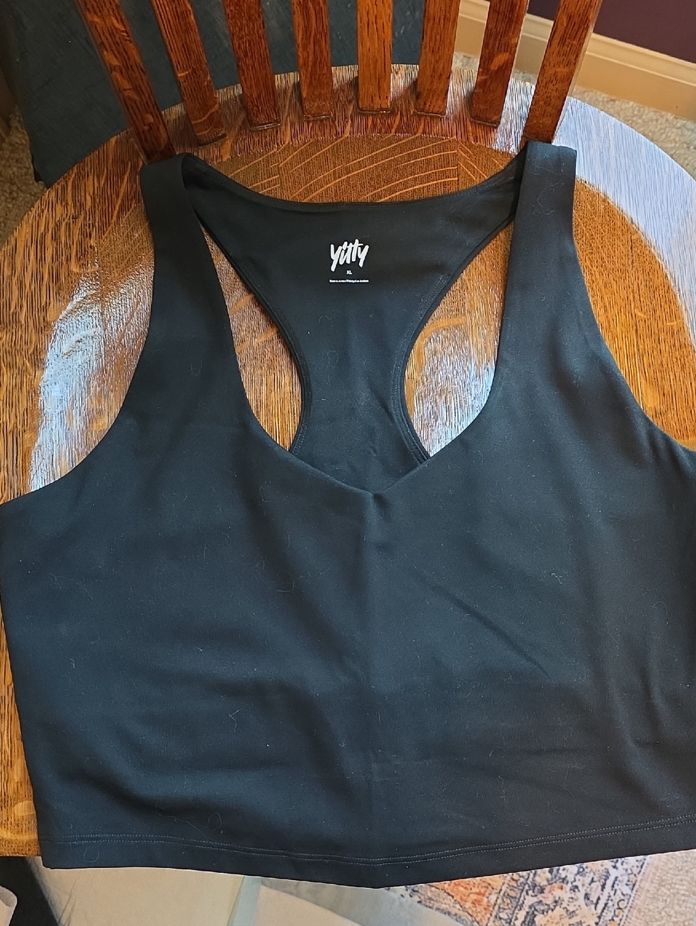 YITTY Black V-Neck Racerback Crop Tank - Picture 3 of 4